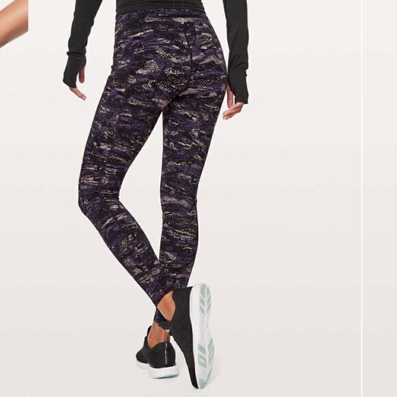 Lululemon Speed Up Tight *Full-On Luxtreme 28" - Picture 1 of 14